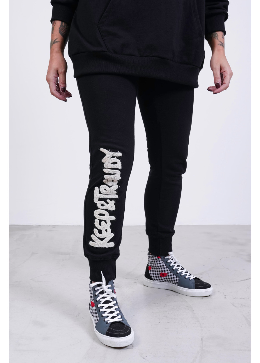 Pantalon Chandal negro Keep Lovers Bordado Beige | Keep \u0026 Trendy
